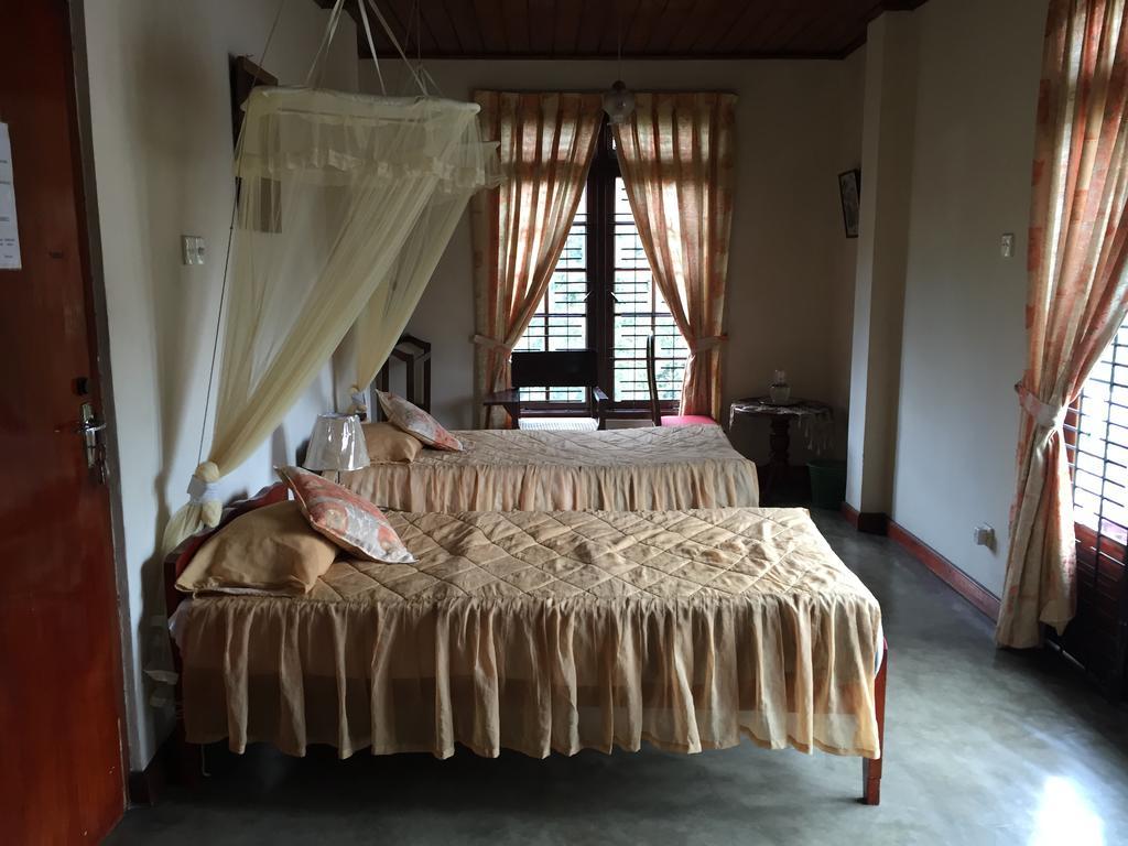 Lake Bungalow Hotel Kandy Habitación foto
